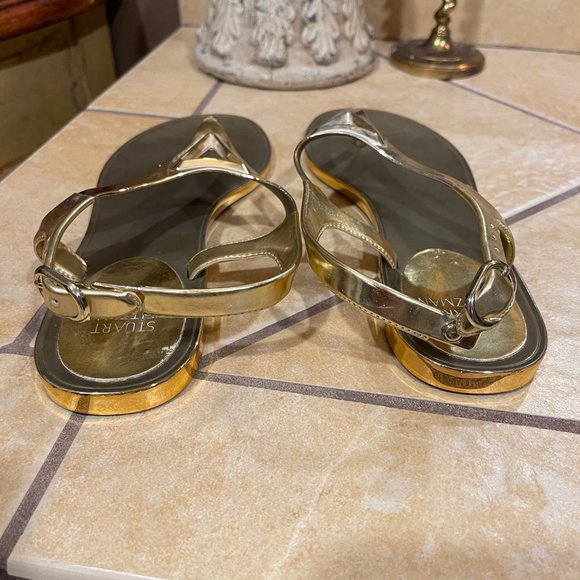 Stuart Weitzman - Picture 5 of 5